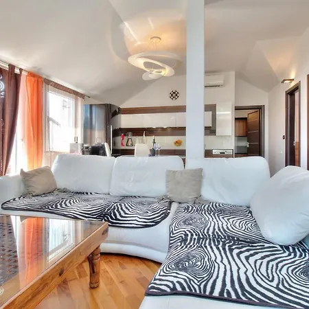 Suzy Gostinjska kuća 3*
